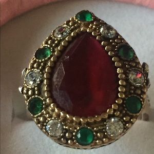 Sterling silver vintage ring genuine stones